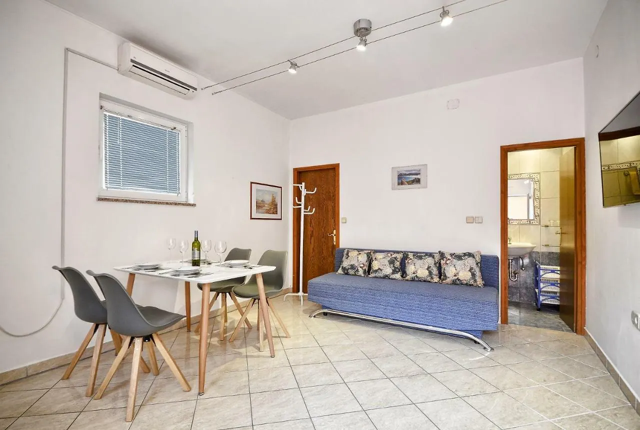 Apartments Picco Pula